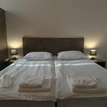 Bina N28 Hotel Kʼutʼaisi Exterior foto