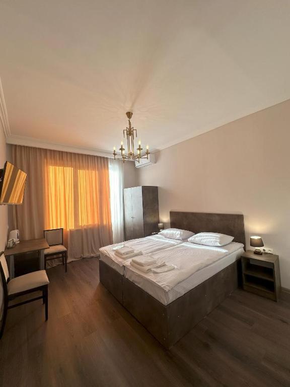 Bina N28 Hotel Kʼutʼaisi Exterior foto