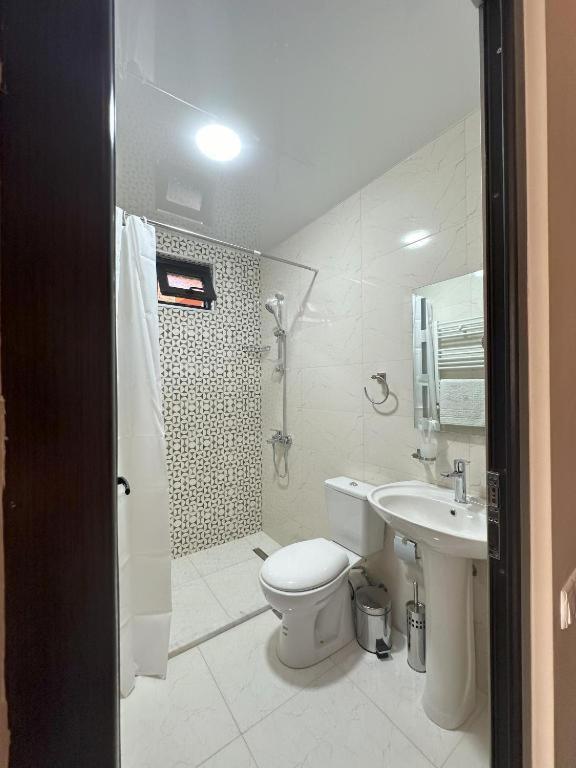 Bina N28 Hotel Kʼutʼaisi Exterior foto